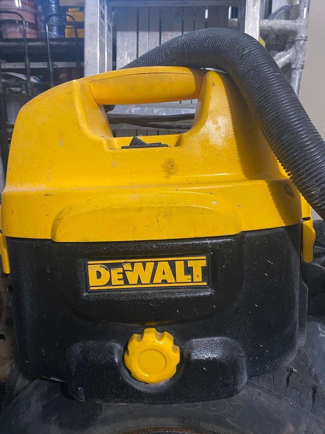 Dewalt A/C and/or 18v cordless vacuum  in Vacuums in Edmonton
