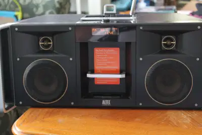ALTEC LANSING IMT-800 MIX IN MOTION IPOD IPHONE RADIO DOCK, View more