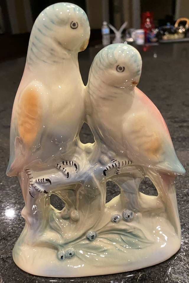 Nostalgic 1940s / 50s Sweet Pair of Chinoiserie Parakeets in Arts & Collectibles in Chatham-Kent - Image 4