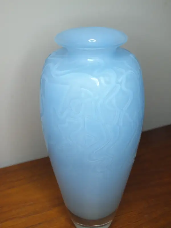 THORN GLASS VASE  KEPKIEWICZ AND WOOD in Arts & Collectibles in Barrie - Image 3