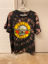Guns N' Roses t-shirt, size large
