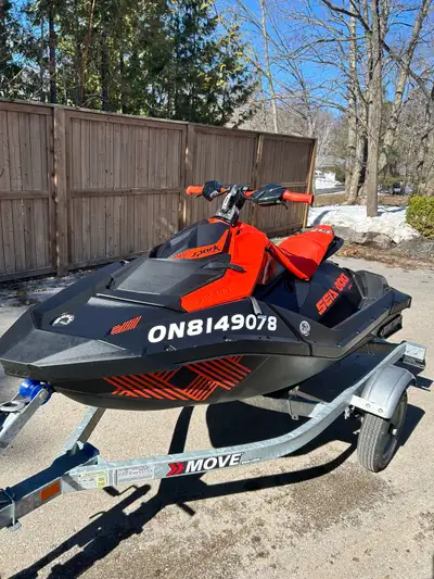 Selling my 2022 Seadoo Spark trixx Low hours (48) immaculate condition never left out in water or ou...