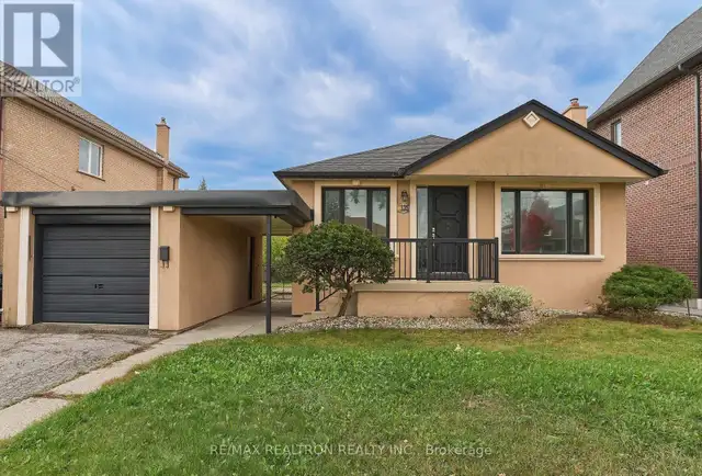 Detached 3 Bed / 2 Bath whole home w/ Private Yard for Rent