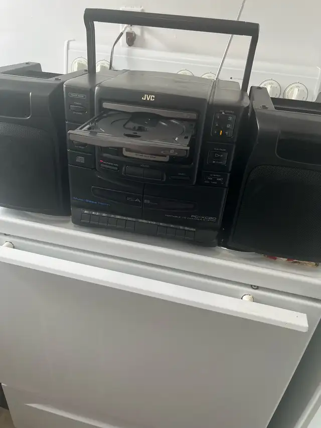JVC Portable CD Changer System PC-XC20402835177063720962