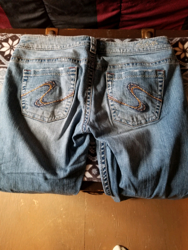 4 Pairs Women's Shorts in Women's - Bottoms in North Bay - Image 4