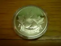 2004 .9999 Silver Dollar Canadian Mint "The Poppy"