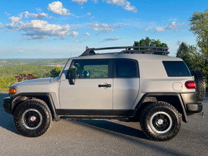 2013 Toyota FJ Cruiser Base