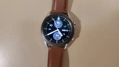 I'm selling my men's Samsung Galaxy Watch3. For full features scan the QR code in the photo. This wa...
