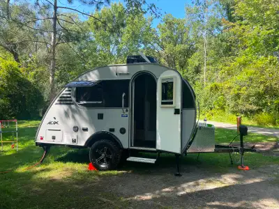 Xtreme Outdoors Little Guy teardrop trailer Mini MAX highlights: U-Shaped Dinette 5-Cu. Ft. Refriger...