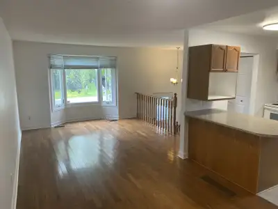 Three Bedroom Available January 1st, 2026 - Newly Renovated - 3 Bedroom - 1 Bathroom - Upper level o...