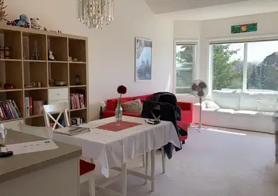 Fully Furnished 2-Bedroom Condo for Rent 1920 14 Ave NE, Calgary, AB Utilities Included: Electricity...