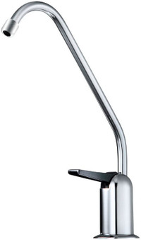 BNIB Watts  116023 Standard Faucet, Chrome