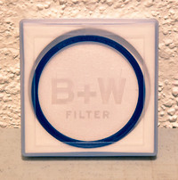 B+W 72mm Clear MRC Nano Lens Filter (in reusable plastic case)