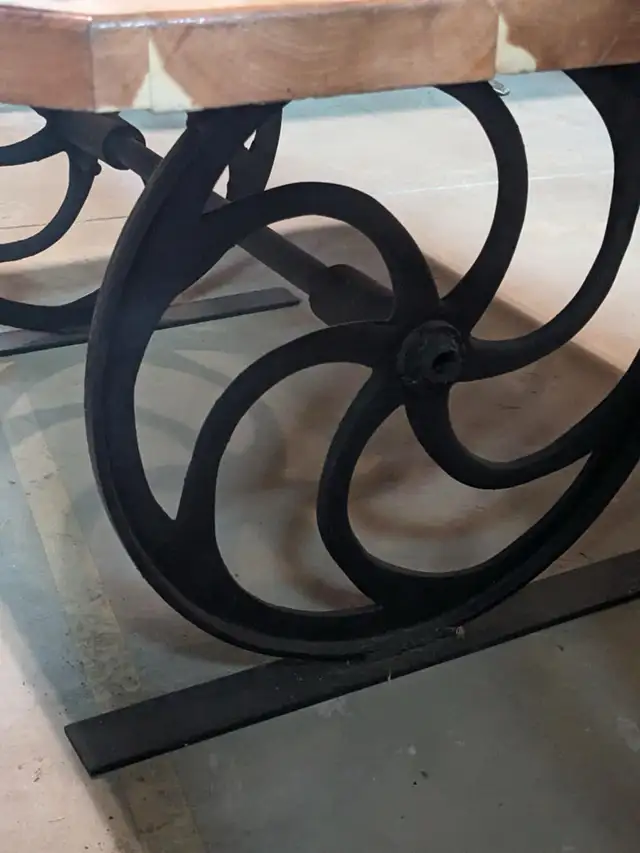 Rustic Coffee Table $150 in Coffee Tables in Trenton - Image 5