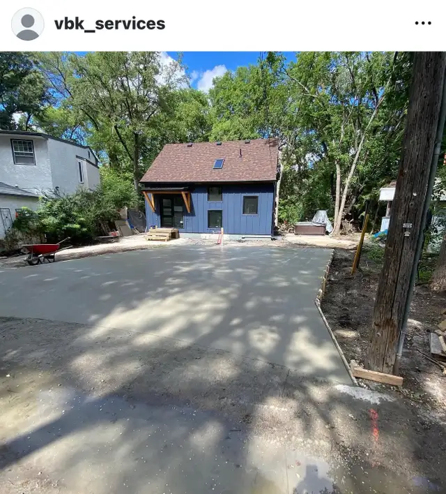 Concrete,   Fences,   Decks,   Landscaping Services62863239175681121
