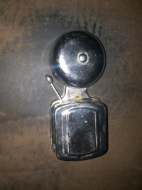 Cloche d'alarme chromé électrique  à marteau 