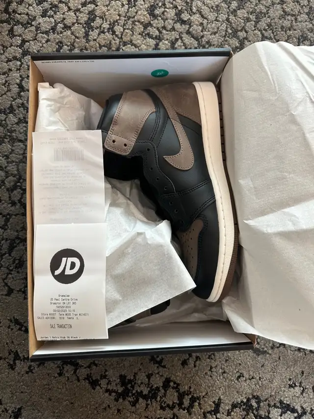 Air Jordan 1  Palomino. Jordan 4 red cement and olive in Men's Shoes in City of Toronto - Image 2