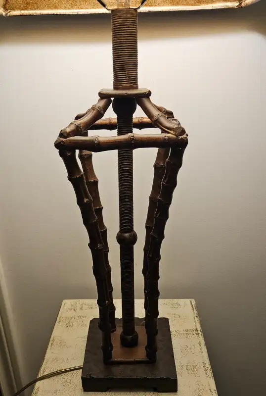 MCM VINTAGE BAMBOO LAMP W/LEATHER LAMP SHADE in Indoor Lighting & Fans in City of Toronto - Image 3