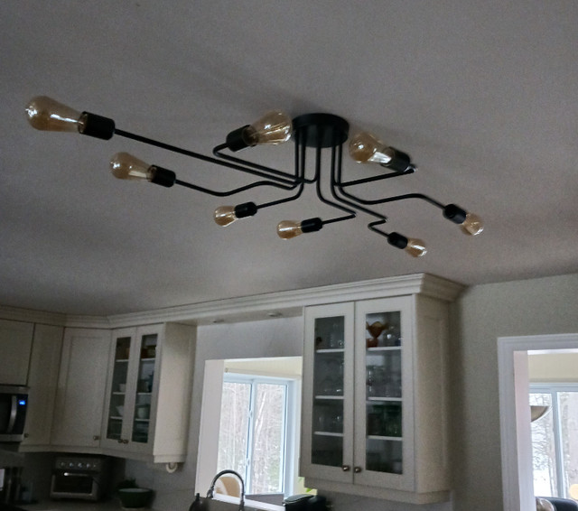 Modern Ceiling light. in Indoor Lighting & Fans in Renfrew - Image 2