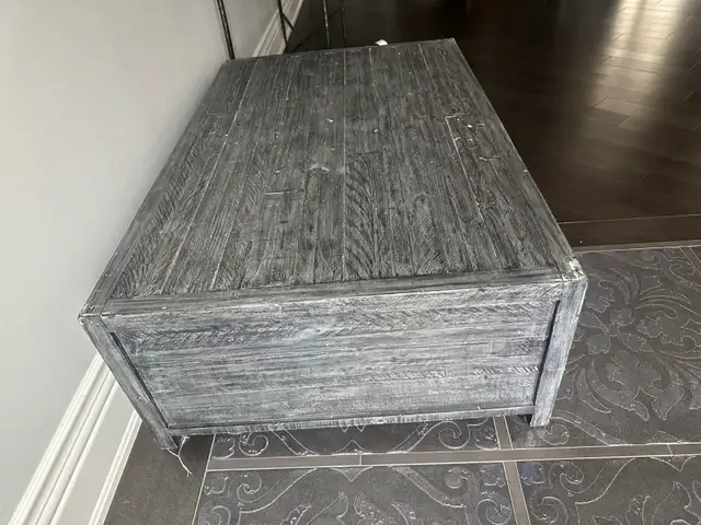 Wooden Coffee Table with Drawers & Shelf – Great Condition in Coffee Tables in Markham / York Region - Image 4
