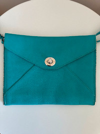Roots Italian Raw Leather Envelope Clutch/Crossbody – Teal
