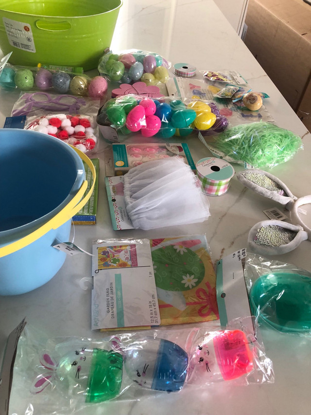 Easter Decor in Hobbies & Crafts in Calgary