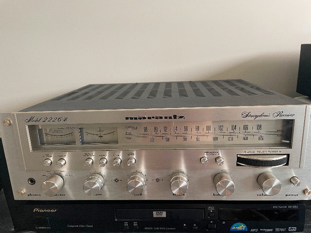 Vintage Marantz 2226 b receiver amplifier | Stereo Systems & Home Theatre |  Calgary | Kijiji