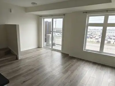 (Rent includes parking + Rogers high-speed internet) Location: Near Kingston Rd & Whites Rd, Pickeri...
