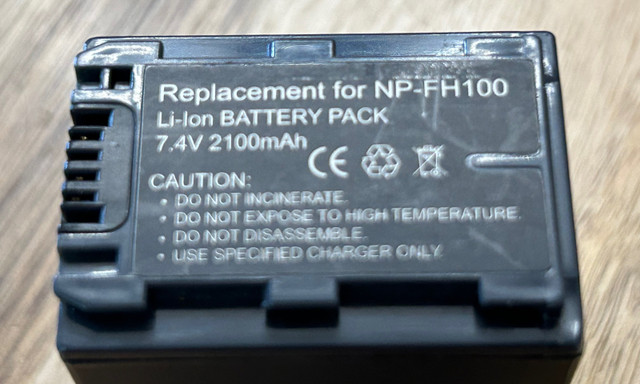 Sony NP-FH100 Handycam Battery in Cameras & Camcorders in Cambridge