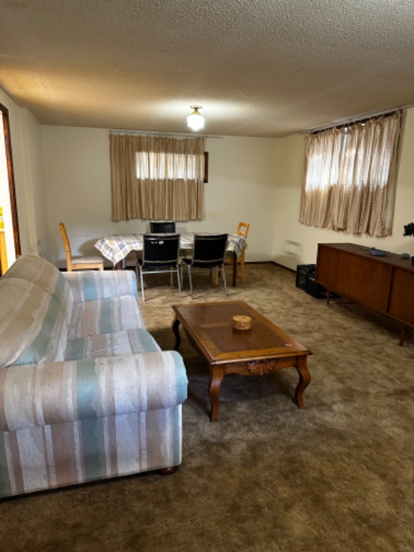 Room for Rent in 2 bedroom suite. Room Rentals & Roommates Victoria Kijiji