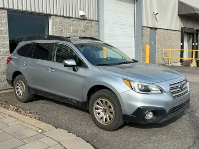2016 Subaru Outback Touring. Has Bluetooth, heated seats, sunroof, back up camera. Has 158967 KM. Se...