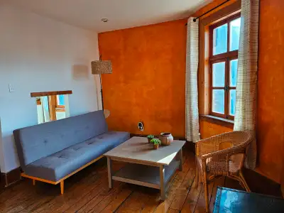 TERRASSE ENSOLEILLÉE - MEUBLÉ ET TOUT INCLUS - VILLAGE