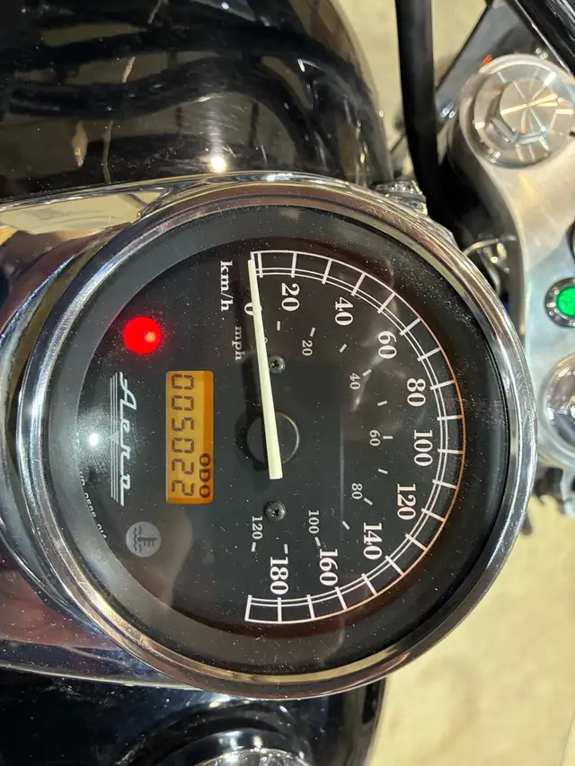 2008 Honda Shadow 750cc with only 5'000 KM in Street, Cruisers & Choppers in Edmonton - Image 7