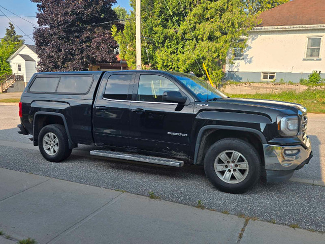 2017 GMC Sierra 1/2 ton k1500 SLE 5.3 L 325 CID V8 in Cars & Trucks in North Bay