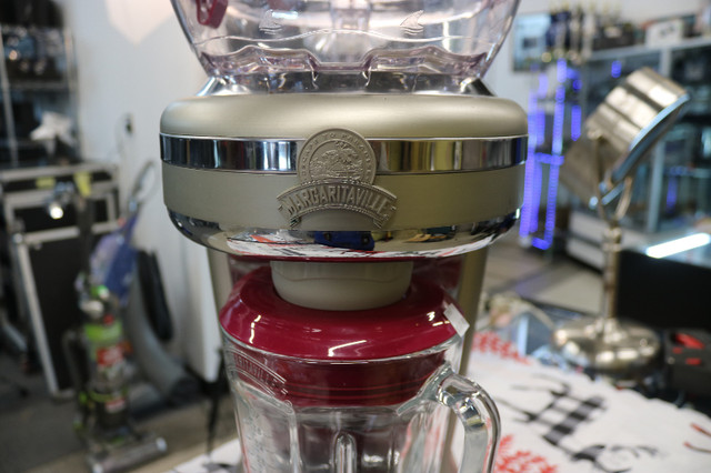 Margaritaville DM2000  Blender Red (#37857-1) dans Robots culinaires et mélangeurs  à Ville d’Halifax - Image 4