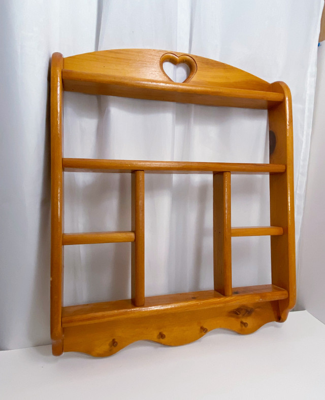 Vintage wall mounted curio shelf Rustic wooden heart shelf in Bookcases & Shelving Units in Belleville - Image 2