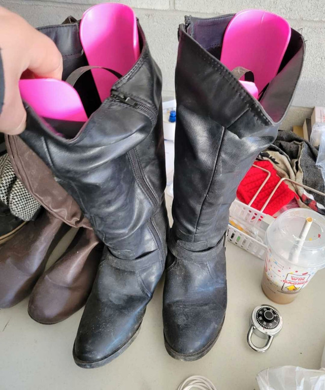Women's spring fall boots size 8 dans Femmes - Chaussures  à Belleville
