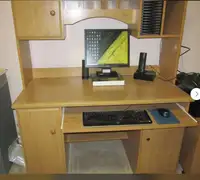 Honey oak computer desk with hutch and keyboard tray