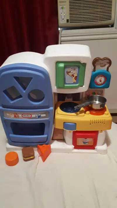les forme , fromage , orange et sandwich le rond de la cuisinière allume
