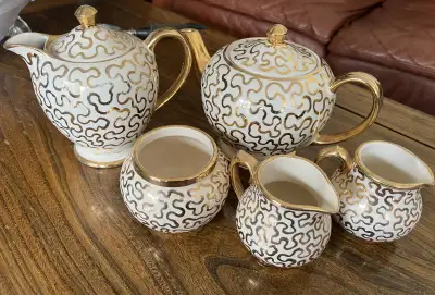 Vintage 5pcs tea&coffee by James Sadler&Sons or  R. Sudlow&Sons, View more