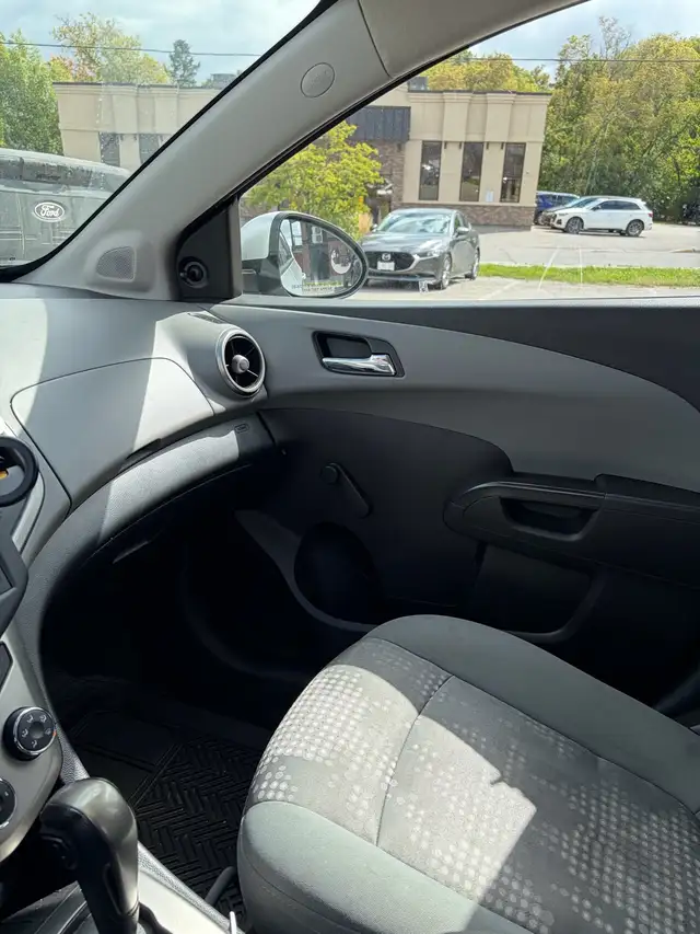 2014 Chevy sonic Ls590535808318197766