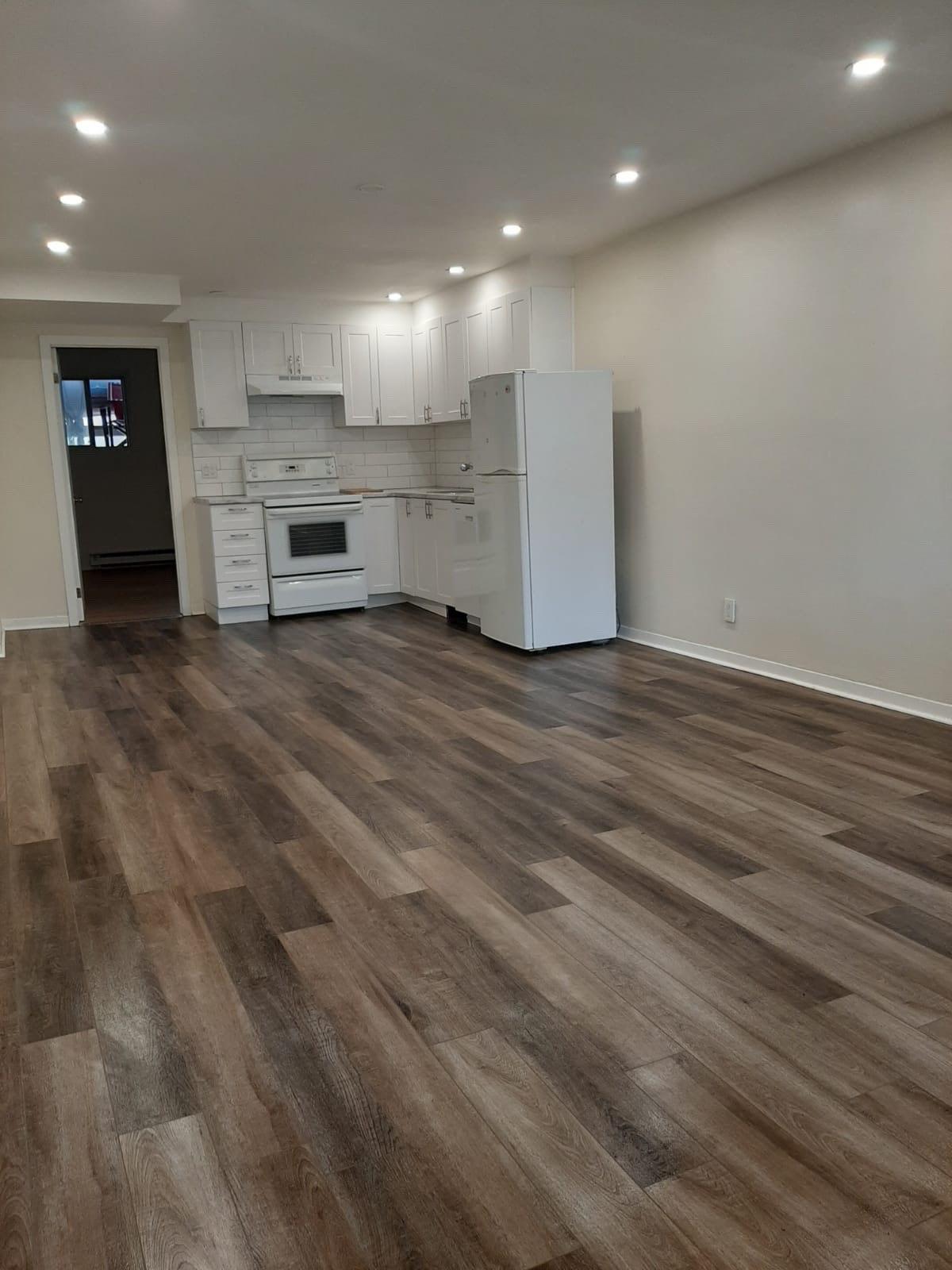 8902 14e Avenue — photo 1