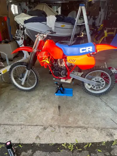 This is my 1983 cr125 sat on this bike over the past year but just have no time to finish it anymore...