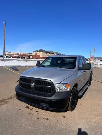 For sale is a well-maintained 2018 RAM 1500 5.7L HEMI 4x4 Quad Cab in very good condition. This truc...