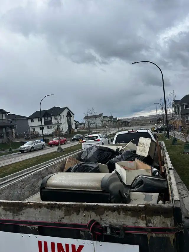 #1 JUNK REMOVAL & SCRAP METAL PICK-UP in Other in Calgary - Image 2