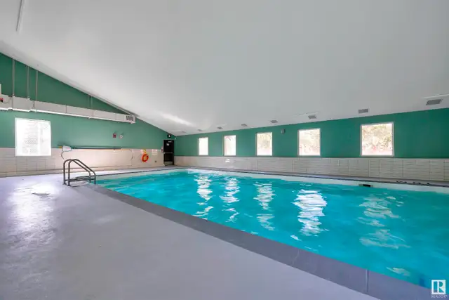 Very Nice Spacious Mainfloor 2BDRM Unit In Sweetgrass