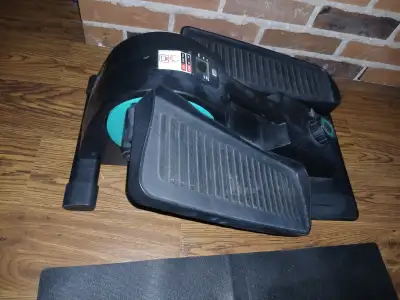 CUBII AQUA SEATED ELLIPTICAL EXERCISE TRAINER, View more