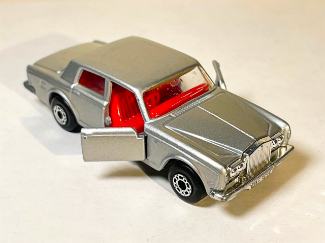 Vintage 1979 Matchbox Superfast Rolls Royce Silver Shadow Silver in Arts & Collectibles in Markham / York Region - Image 4