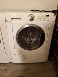 Frigidaire Washer and Dryer for sale