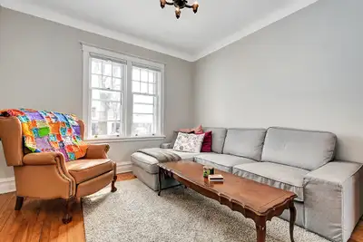 3 Beds 1 Bath Townhouse For Rent  Lower Town